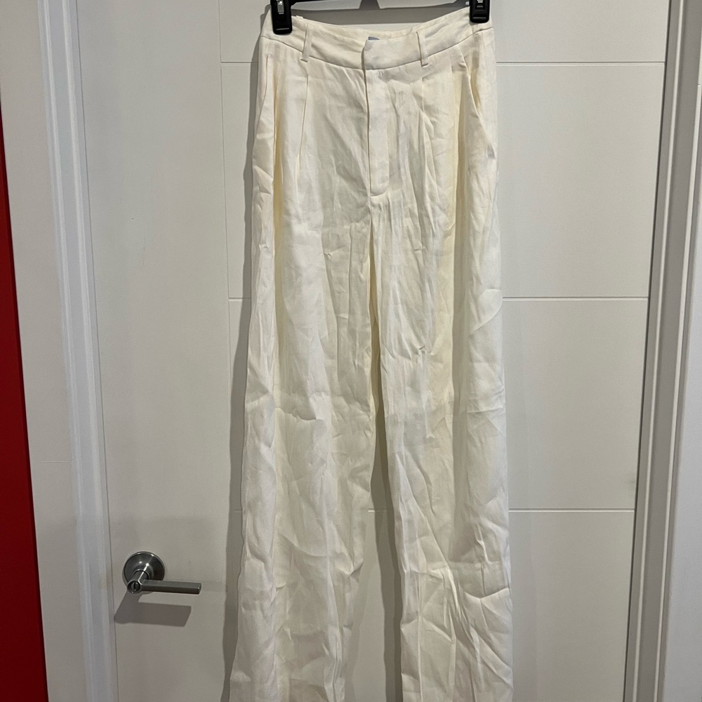 Antonio Melani Off-White Linen Slacks